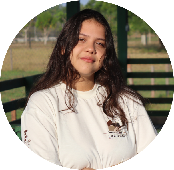 Alyssa Castro - Tesoureira